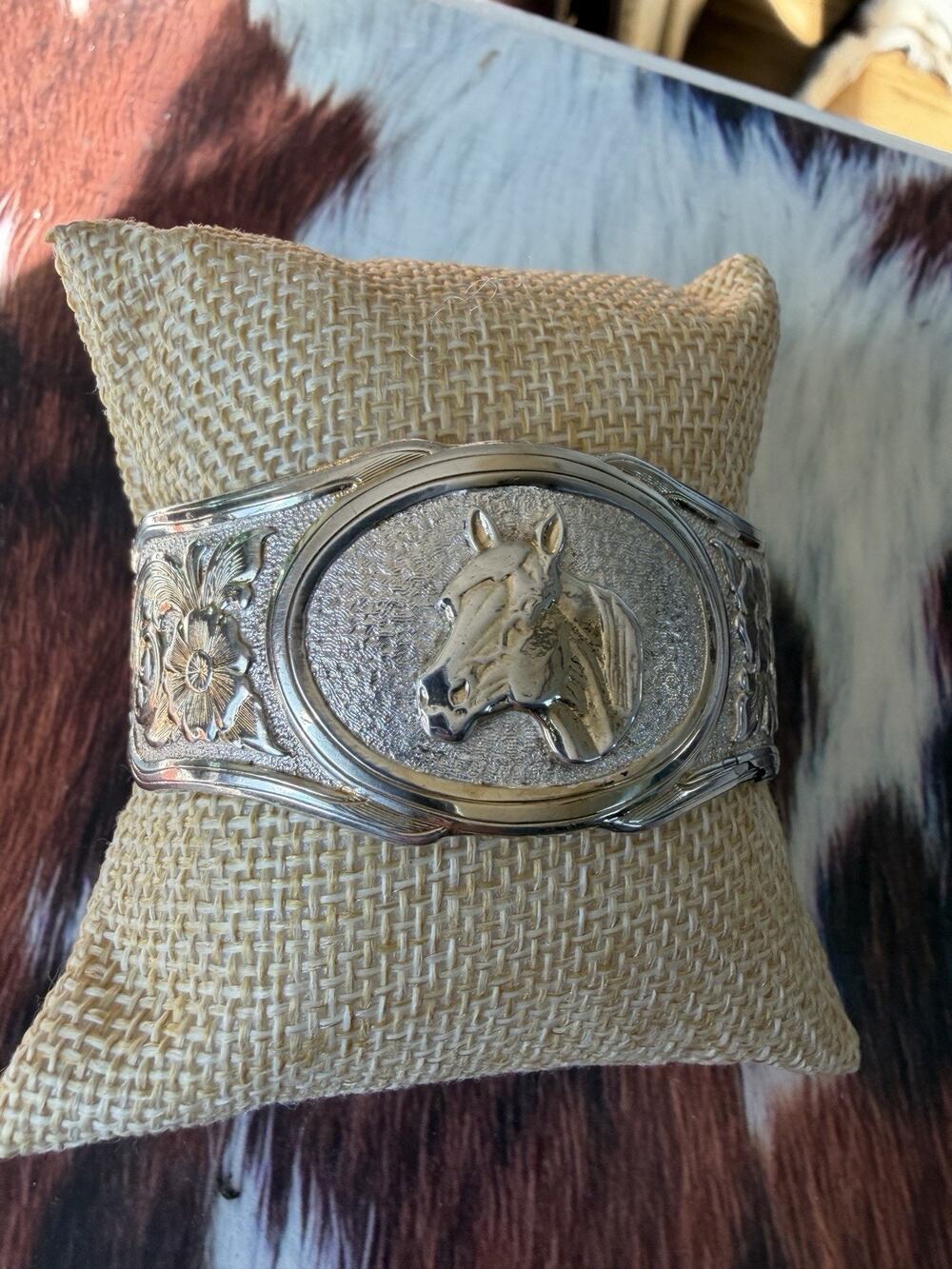 Montana Silversmiths Horse Head Cuff Bracelet Western Cowgirl Silver & Gold